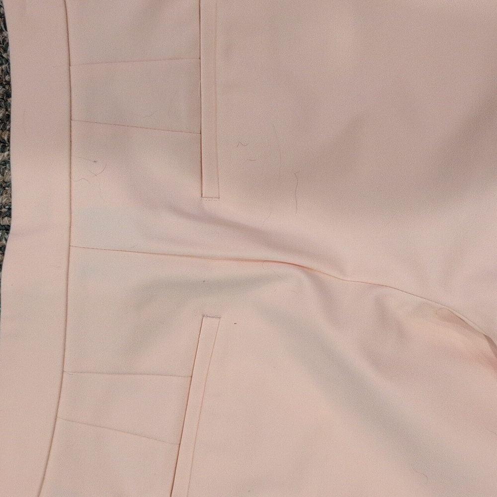 White House Black Market Perfect Form Crop Pants. Blush Color. Size 4R - Picture 6 of 10